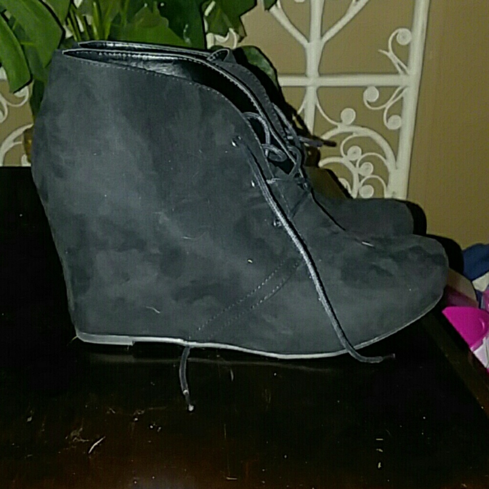 Black suede heel booties